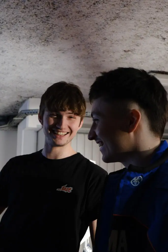 Henri et Lowey sur le tournage de Pragma